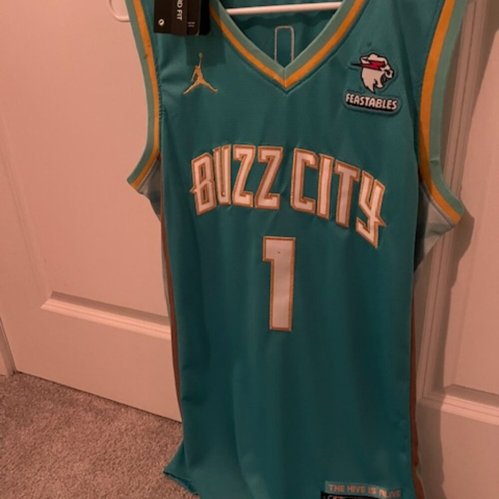 Lamelo Ball Buzz city jersey